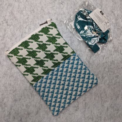 Bag: cross body cell phone bag - Image 24