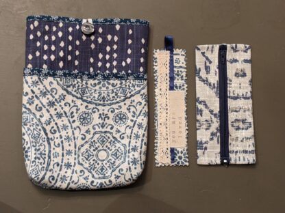Bag: Book Sleeve & bookmark - Image 4