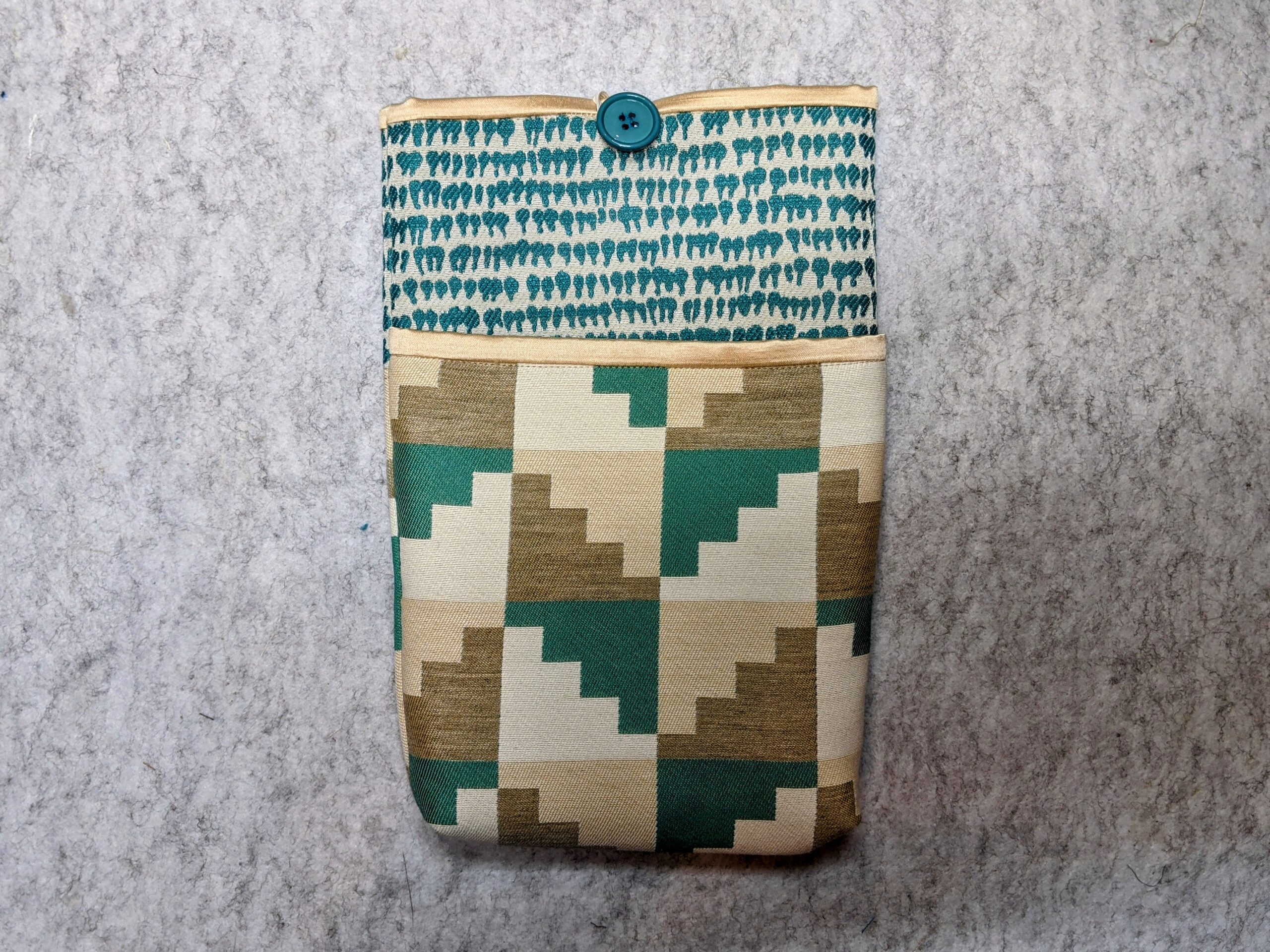 Bag: Book Sleeve - Image 10